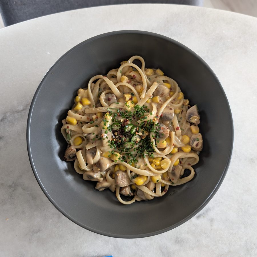 Creamy linguine with mushrooms, corn, chives and chilli